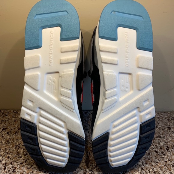 Don’t wear and I’m looking to sell them - Picture 3 of 7